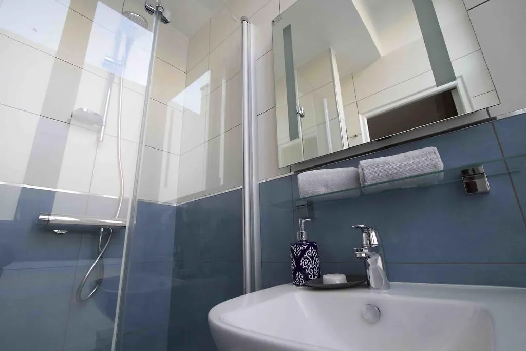 Bed & Breakfast Saint Honore 2*
